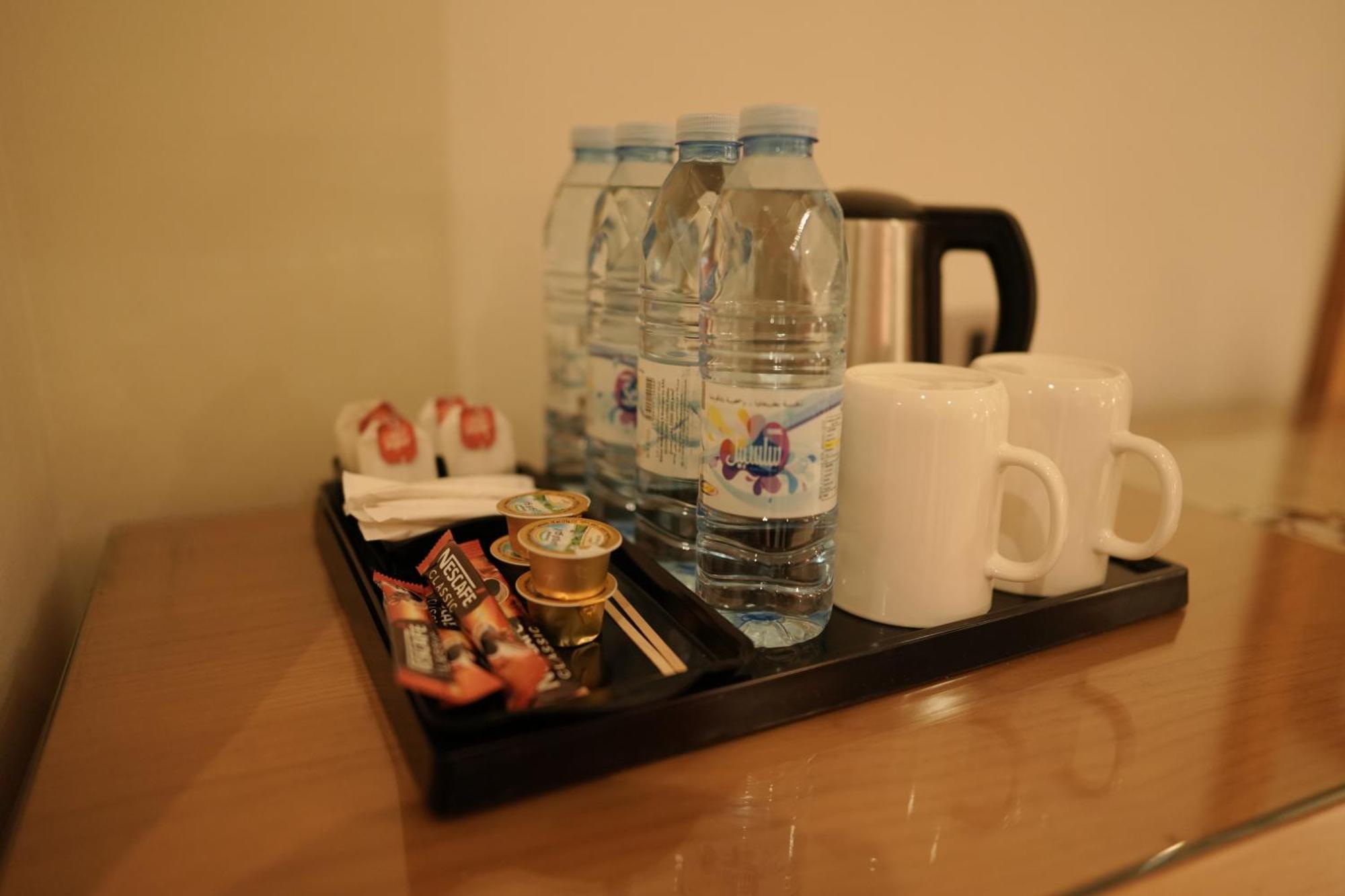 Meshal Hotel Manamah Buitenkant foto