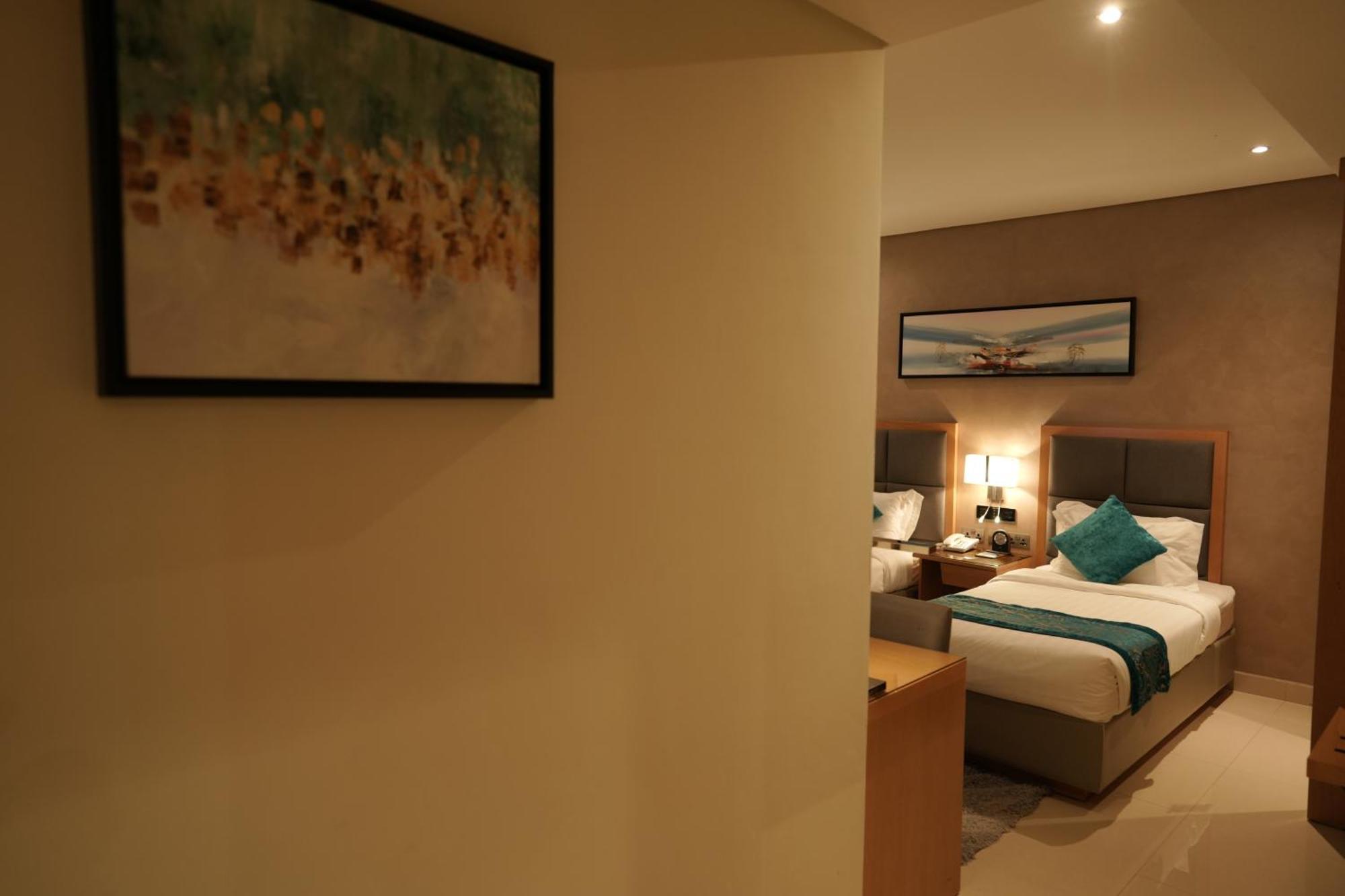 Meshal Hotel Manamah Buitenkant foto