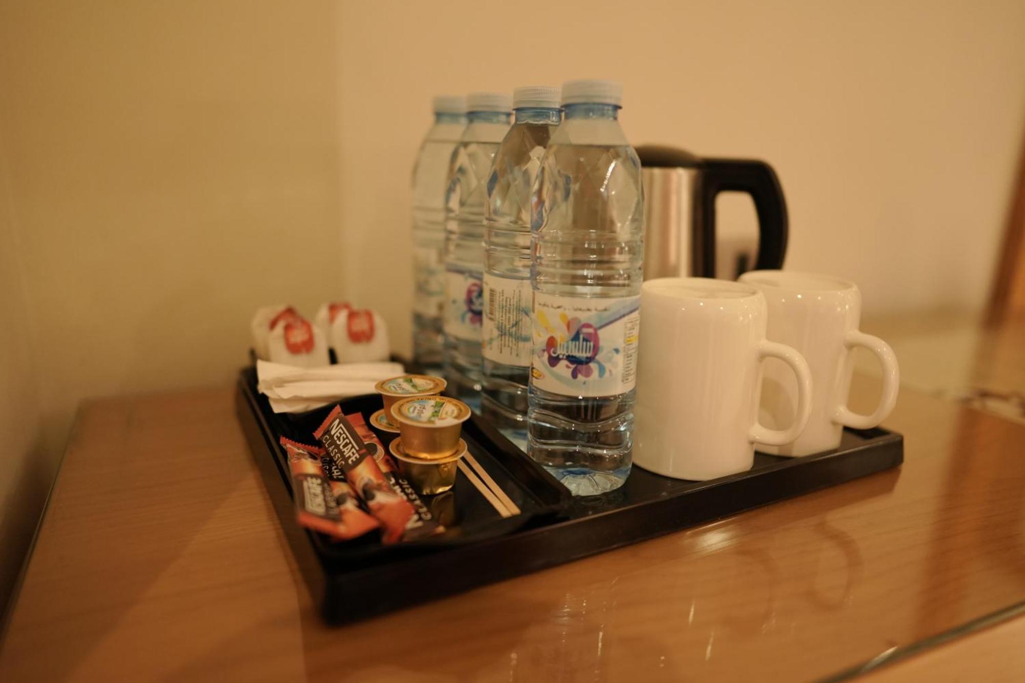 Meshal Hotel Manamah Buitenkant foto